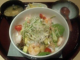 アボカドシュリンプ丼