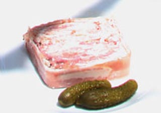 牛肉とベーコンのテリーヌ