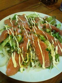 サーモンサラダ