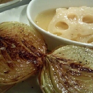 玉ねぎのオーブン焼きとれんこんの白バルサミコ酢ソテー