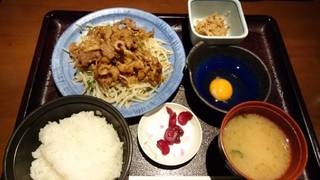 牛肉スタミナ定食
