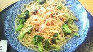 海老とブロッコリーとアンチョビ　のペペロンチーノ