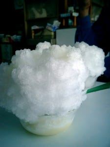 かき氷　カルピスミルク