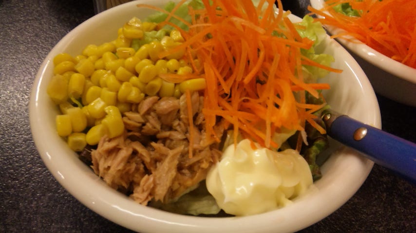 ツナとコーンのサラダ