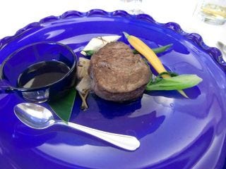 沖縄牛のヘレステーキ　わさびソース添え
