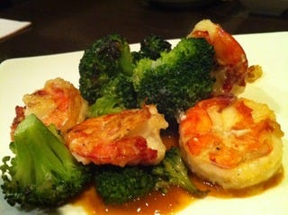 ぷりぷり海老とブロッコリーのマヨネーズ炒め