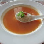 海燕の巣入り若鶏とじゃが芋のスープ