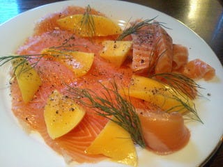 サーモンマンゴー