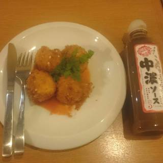 自家製カニクリームコロッケ