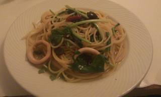 いかとルッコラのペペロンチーノ