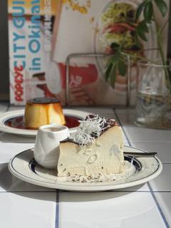 ゴルゴンゾーラチーズのバスクチーズケーキ