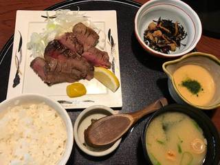 厚切り牛タンとろろ御膳