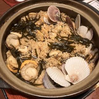 貝の土鍋炊き込みご飯