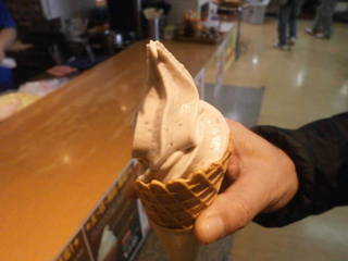 しょうゆ豆ソフトクリーム