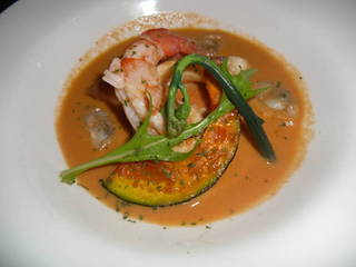 コースの魚料理