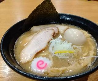 特製豚骨魚介らーめん　太麺