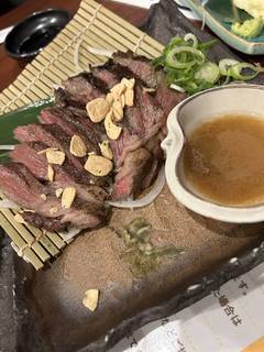 近江牛のた藁焼きタタキ