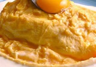 濃厚チーズの”沼”オムライス