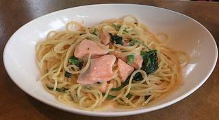 トラウトサーモンといくらの明太子クリーム