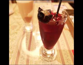 赤ワインと秋のフルーツサングリア