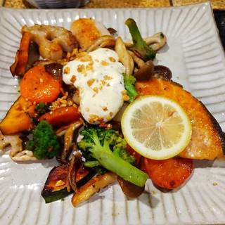 サ－モンとシメジのバター炒め