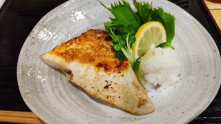 ブリカマ塩焼き