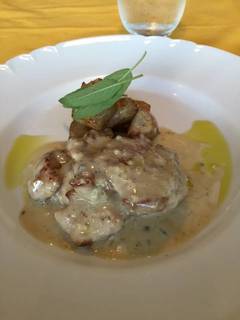 松坂豚フィレ肉のソテー　ゴルゴンゾーラソース