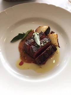 ブラックアンガス牛“ザブトン”のグリル　グリーンペッパーソース