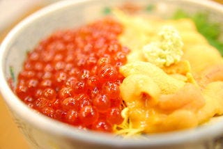 うにいくら丼