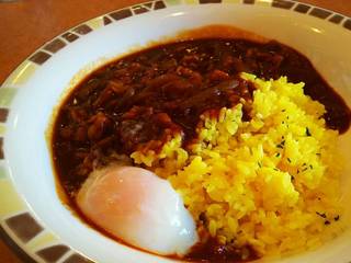 半熟卵のハヤシ＆ターメリックライス