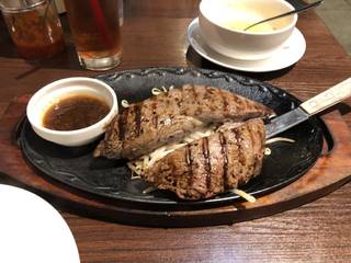 シャリアピンソース　ビーフステーキランチ