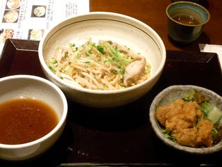 炙り鶏とたっぷり野菜の和風つけ麺