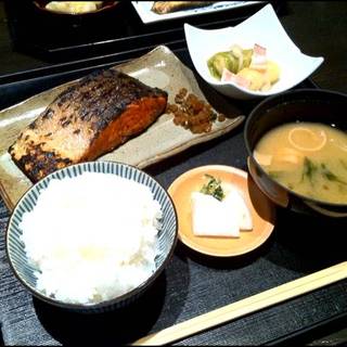 焼魚定食 銀鮭