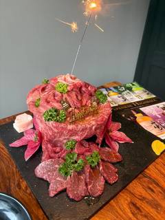 肉ケーキ１０，０００円