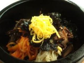 ハーフ＆ハーフ石焼ピビンパ冷麺セット