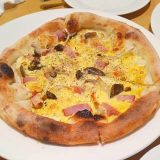 カルボナーラ風ピザ