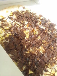 チョコレートとバナナのピッツァ