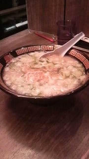 天然とんこつラーメン　白ネギ
