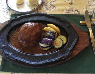 ハンバーグステーキ