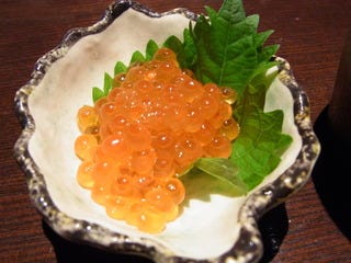 生イクラの醤油漬け