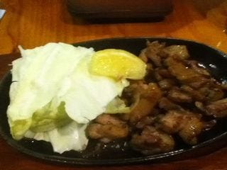 名物もも炭火焼