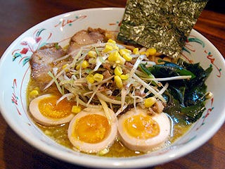 味玉らいおんらーめん