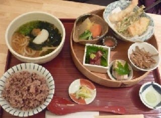 昼膳