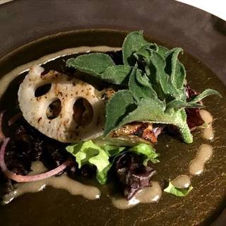 奥久慈軍鶏と蓮根のソテー　蕗味噌　温製サラダ仕立て