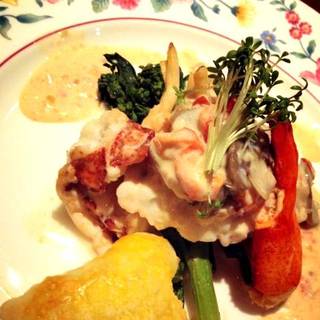 カナダ産オマール海老のポワレ