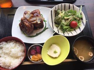 黒酢とバルサミコ酢のとろける酢豚御膳