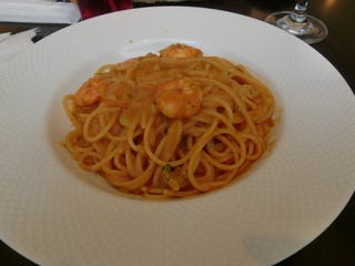 小海老とブロッコリーのトマトクリームソース