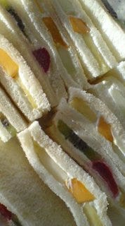 フルーツサンド