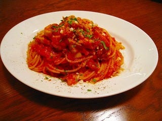 パンチェッタとペコリーノチーズのトマトソーススパゲッティ