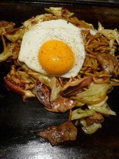 コンビ焼きそば玉子のせ